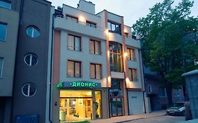 Дионис Хотел